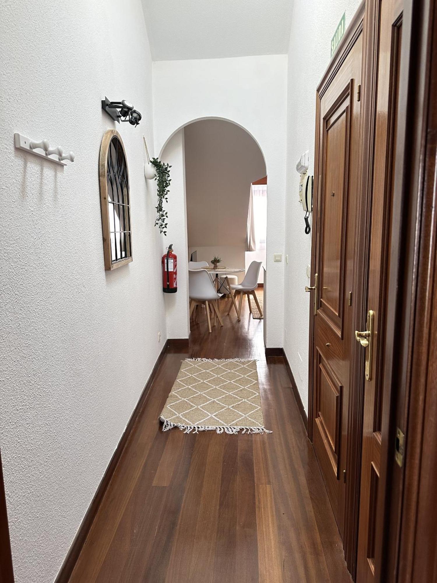 Apartamentos Val De Комильяс Экстерьер фото