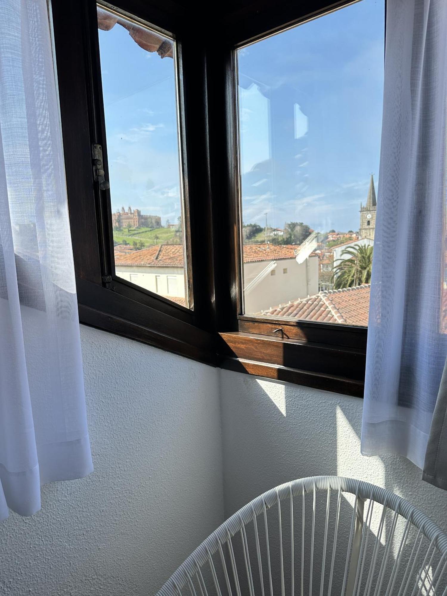 Apartamentos Val De Комильяс Экстерьер фото