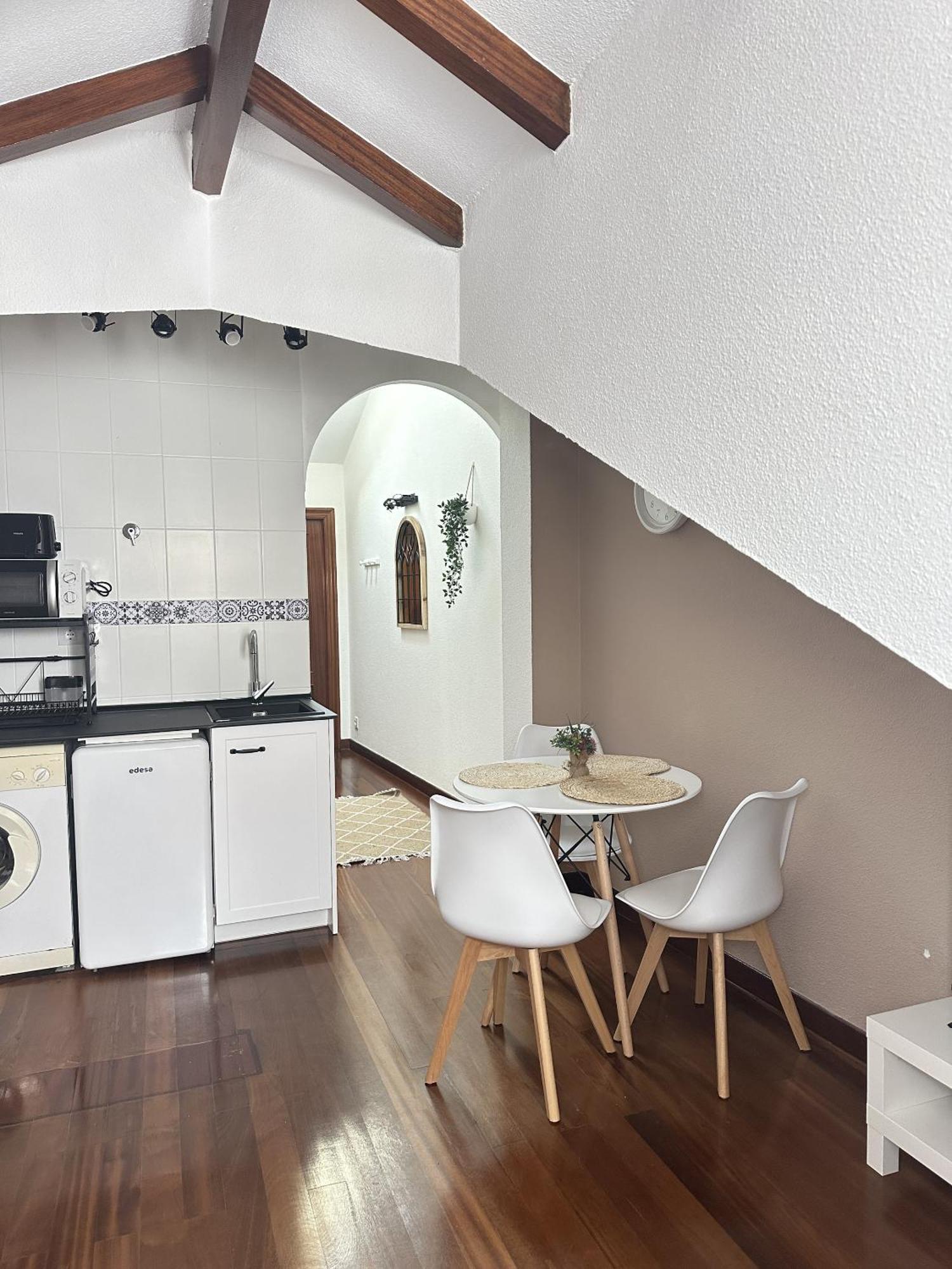 Apartamentos Val De Комильяс Экстерьер фото